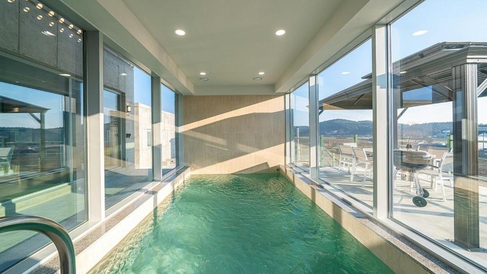 Taean Oaten Pool Villa Chambre photo